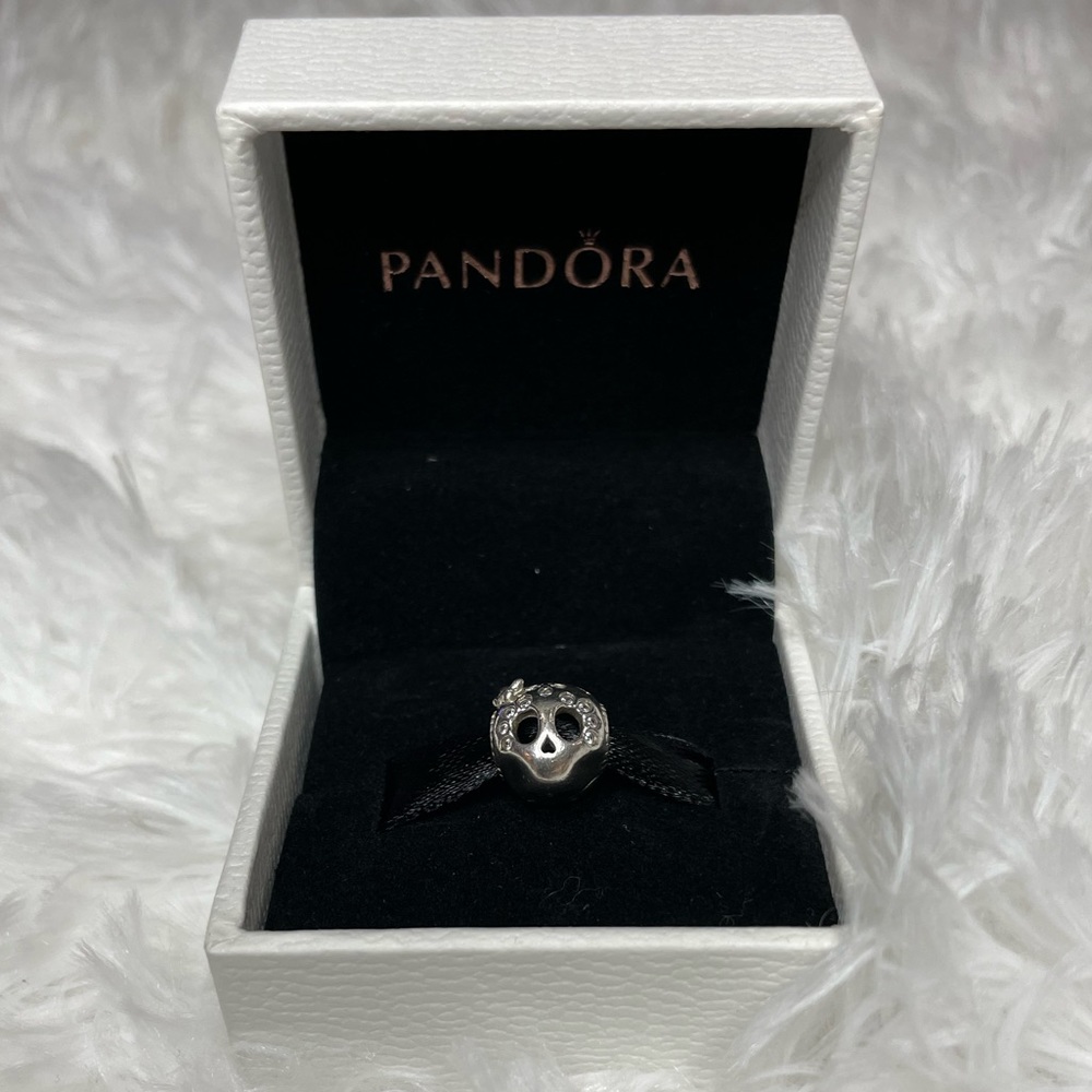 Sparkling Skull Pandora Charm